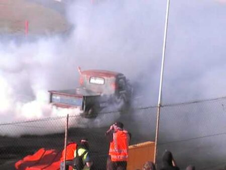 VIDEO: Gazzanats – DODGE TRUCK – Burnout Final