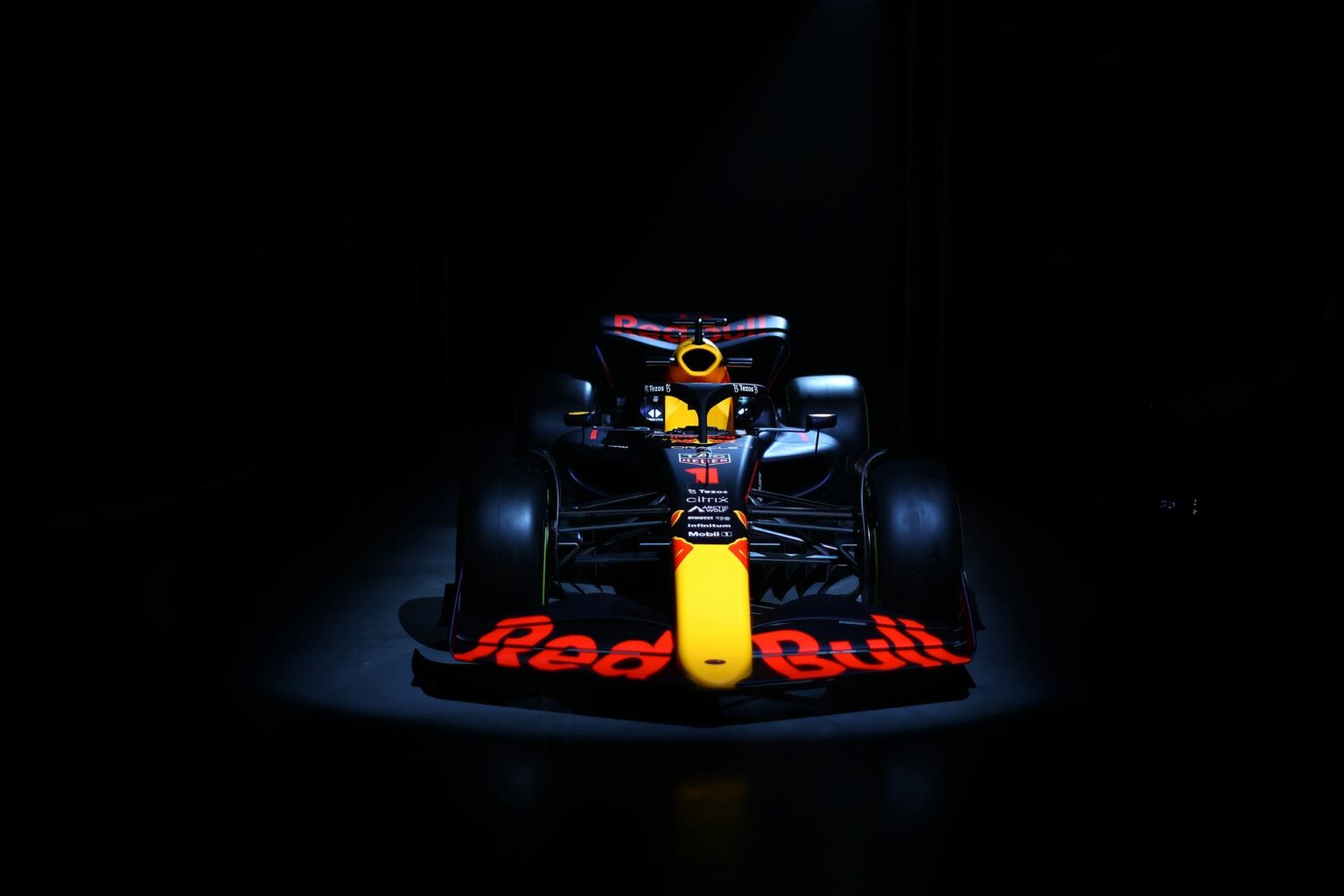 FORMULA 1: Red Bull launches the RB18