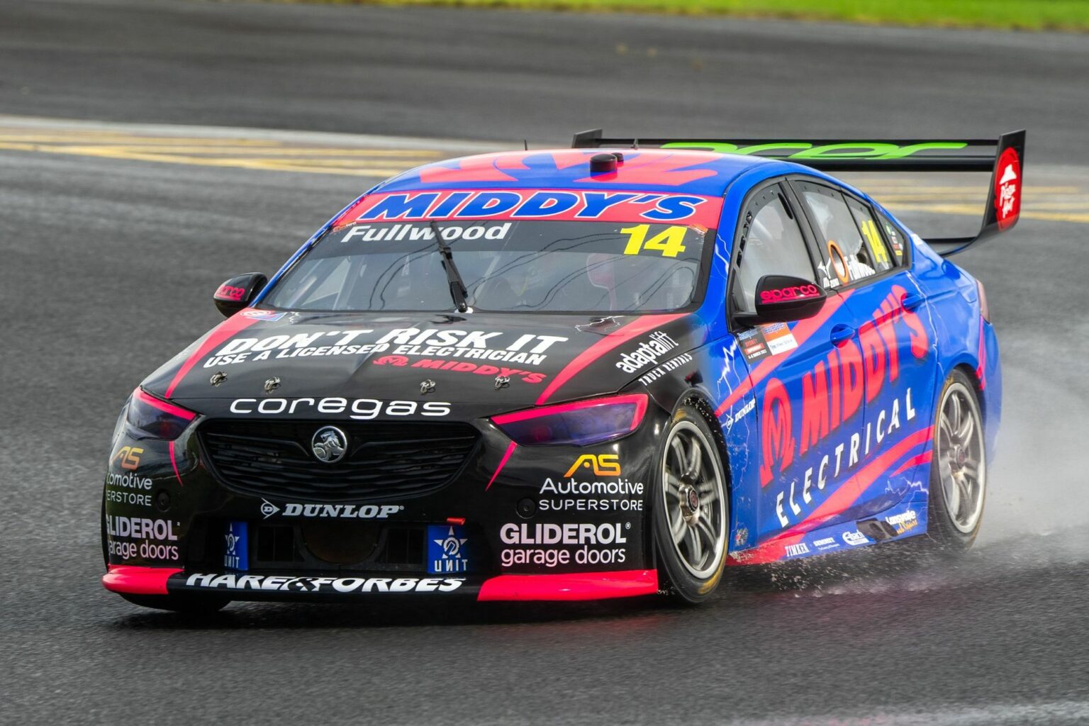 SUPERCARS: Fiore and Fullwood to Join Forces and Tackle the Mountain