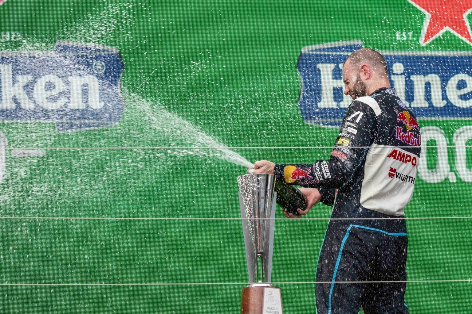 SUPERCARS: 20 Over Takes Gives SVG a Podium