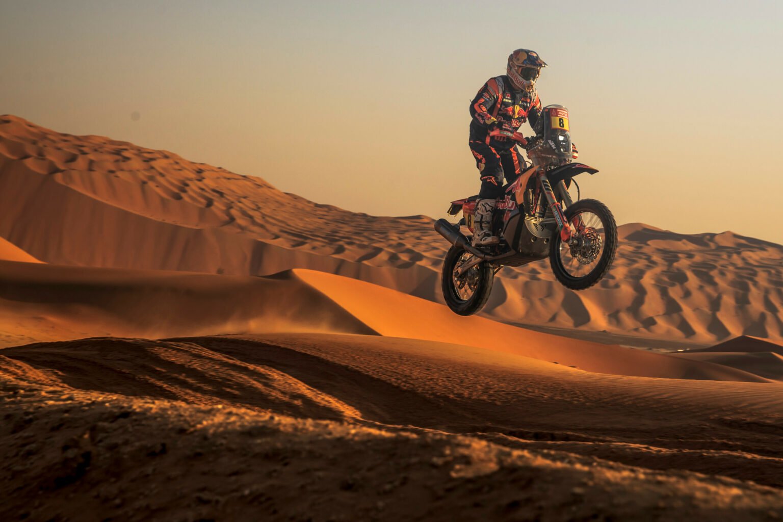 Toby Price brings home second in dramatic Dakar finale